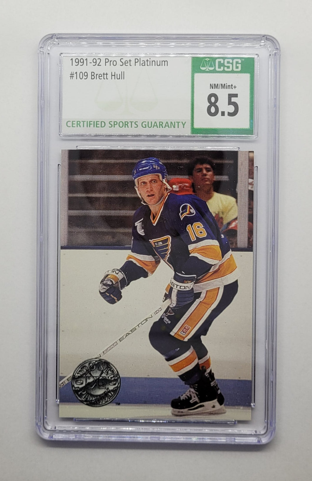 1991-92 Pro Set Platinum Brett Hull Hockey Card CSG 8.5